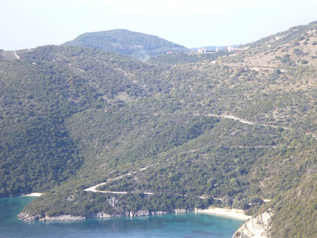 Lichnos Babis Taverna & Rooms Парга Екстериор снимка